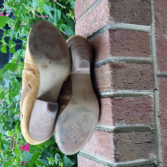 VC suede peep toe heels- sz. 9.5 - Picture 8 of 8